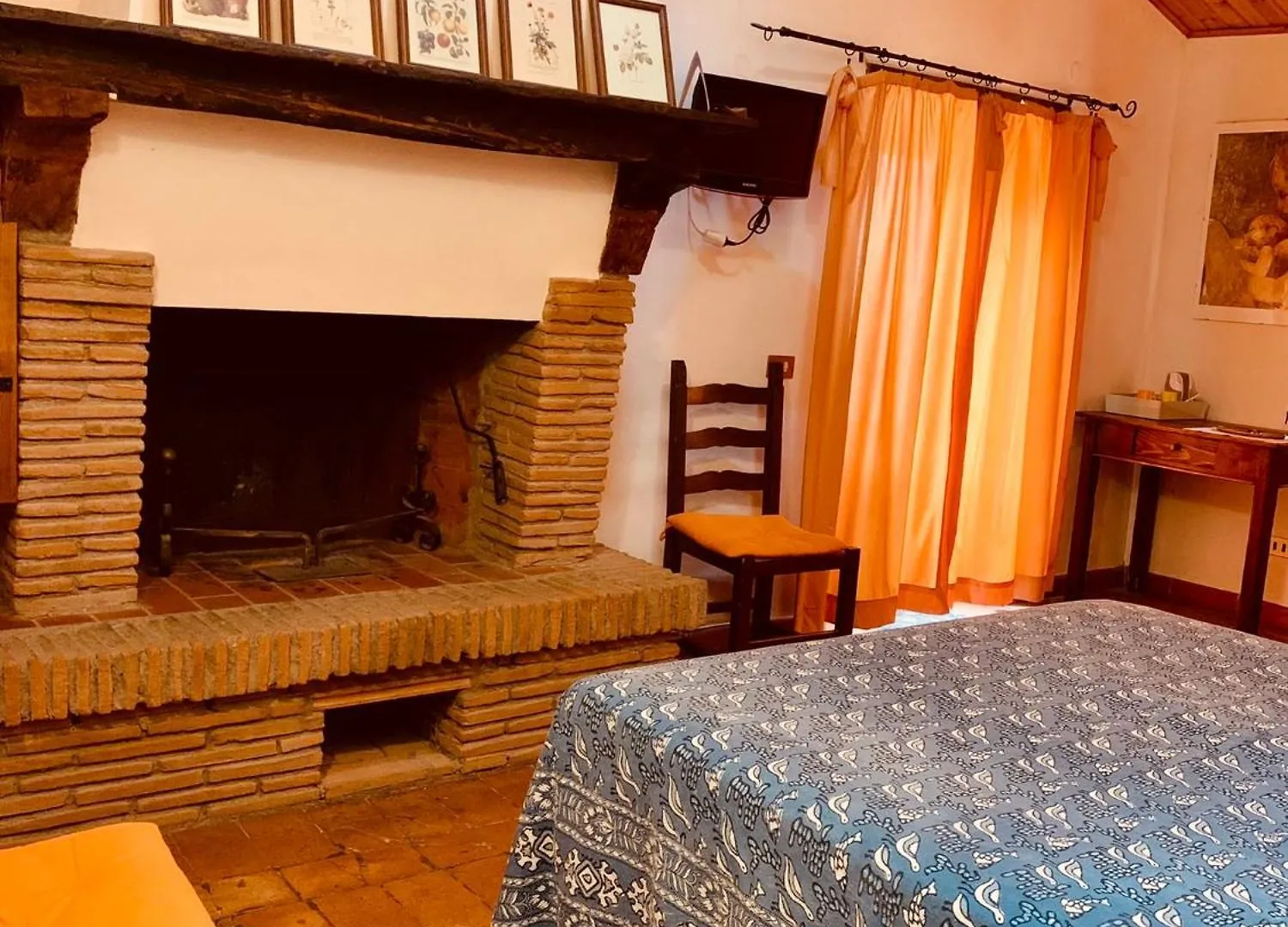 Podere Pinzicalari Castel del Piano  Italy