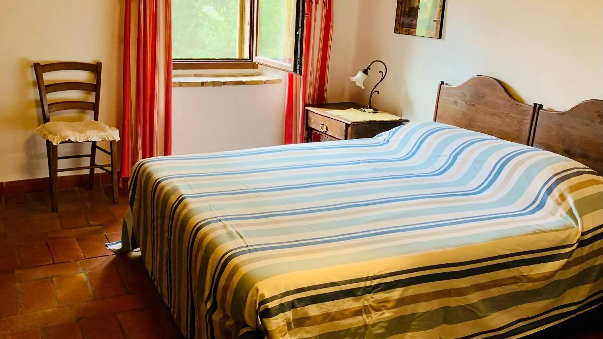 Bed & Breakfast Podere Pinzicalari Castel del Piano